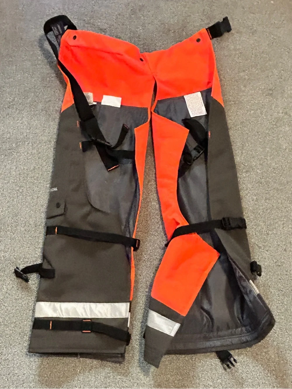 HUSQVARNA Technical Safety Orange Adjustable Chainsaw Apron Chaps 36